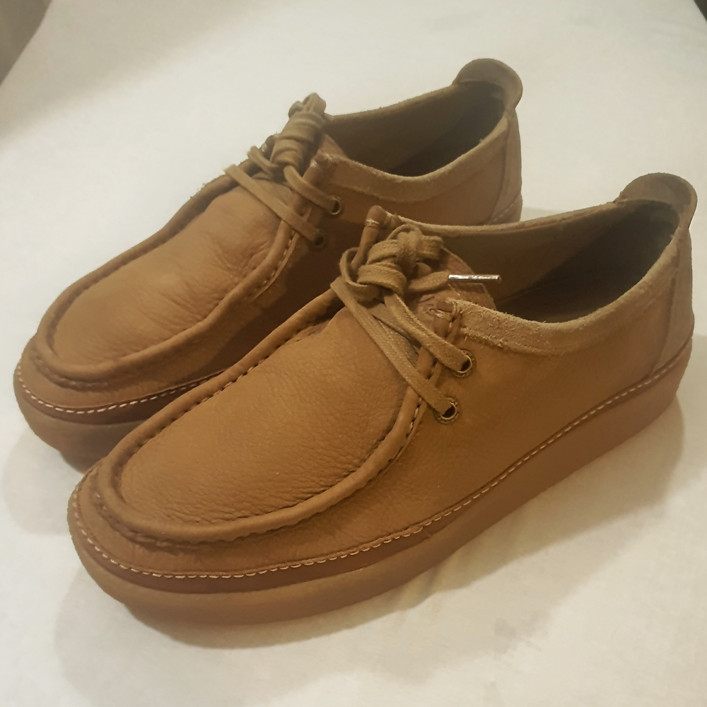Men's Clarks Wallabee Brown Leather Loafers